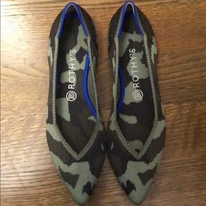 Rothy’s pointes camo shoes